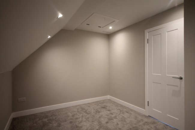 4a Ewell Road, Cheam Village, Surrey SM3 8BU 7