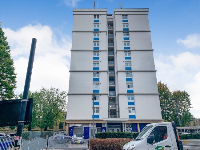 Flat 23 Henshall Point, Bromley High Street, London, E3 3EJ 
 1