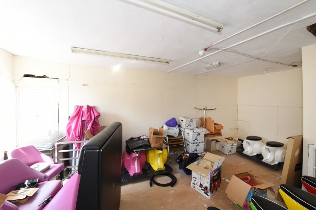 2 High Street, Canterbury, CT1 2JH 8