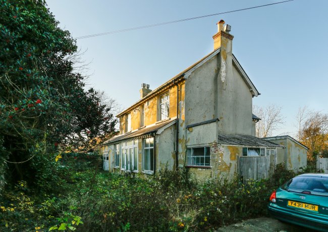 14 Chapel Road, Warlingham, Surrey CR6 9LH 10