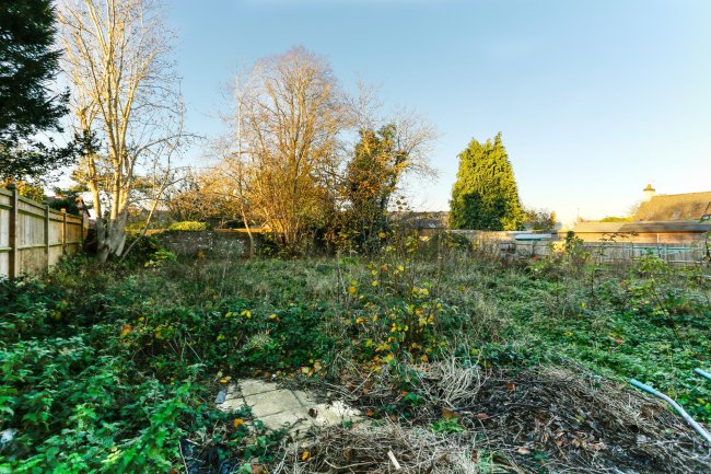 14 Chapel Road, Warlingham, Surrey CR6 9LH 10