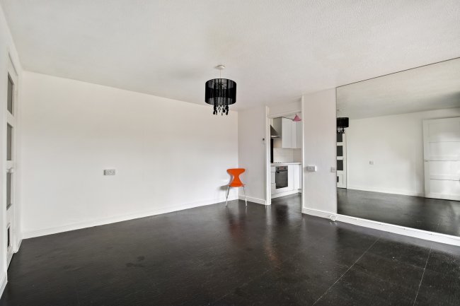 38 Exhibition Close, White City, Shepherd's Bush, London, W12 7EF 6