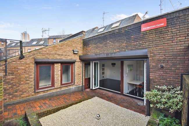 38 Exhibition Close, White City, Shepherd's Bush, London, W12 7EF 6