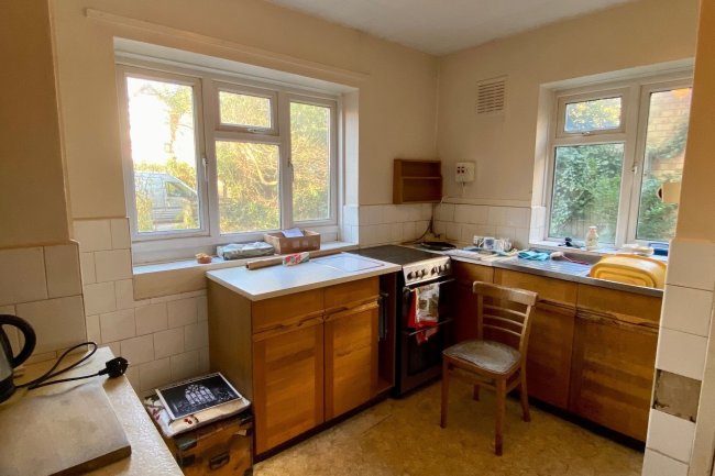 43 Thornbury Road, Isleworth, Middlesex TW7 4LE 5