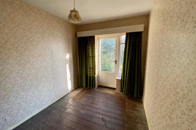 43 Thornbury Road, Isleworth, Middlesex TW7 4LE 5