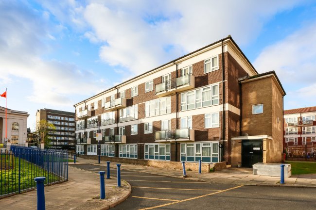 1 Trellis Square, Bow, London E3 2DR
 7