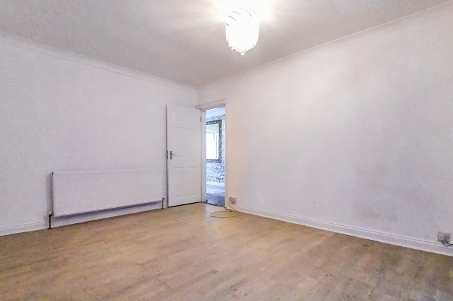 37 Lawns Court, Wembley, Middlesex HA9 9PN
 2