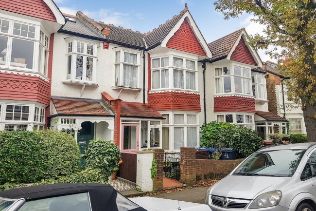 97 Kenilworth Avenue, Wimbledon, London SW19 7LP 9