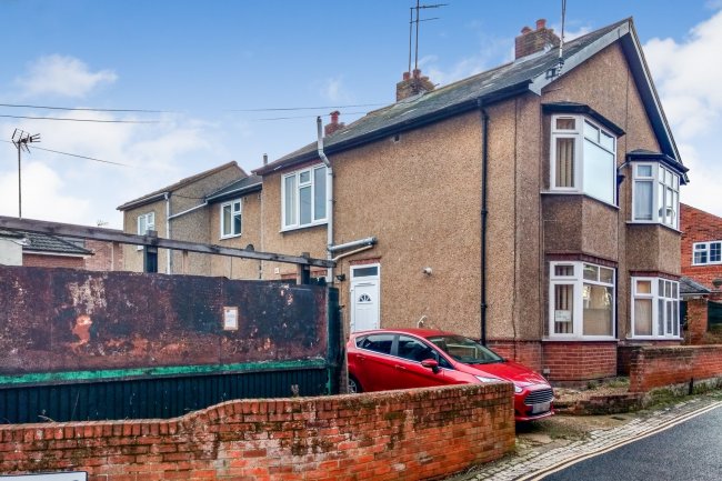 28 Morten Road, Colchester, Essex, CO1 1SF
 3