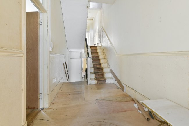 89 Tierney Road, Streatham Hill, London SW2 4QH
 6