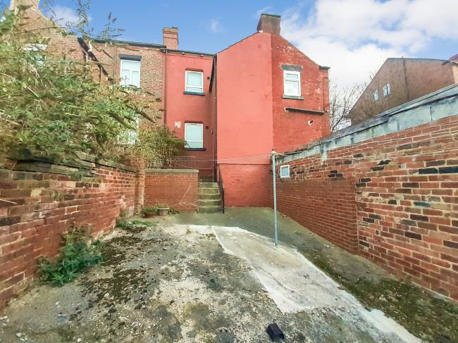 163 Roundhay Road, Leeds, West Yorkshire LS8 5AN
 8