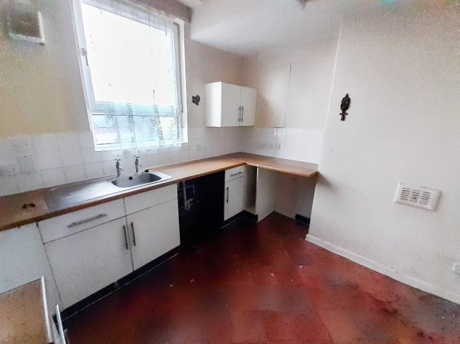 163 Roundhay Road, Leeds, West Yorkshire LS8 5AN
 8