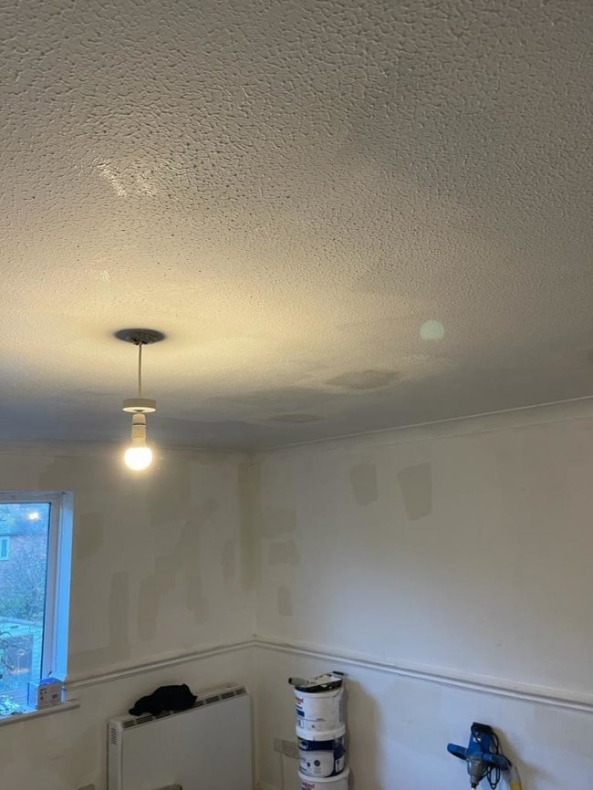 Flat 78, Wentworth Avenue, Slough, Berkshire SL2 2DH
 7