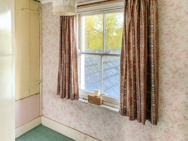 2 Lock Cottage, Diglis Dock Road, Worcester, Worcestershire WR5 3BS 
 7