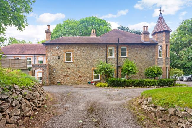 Naishcombe House, Rock Road, Wick, Bristol BS30 5TW
 9