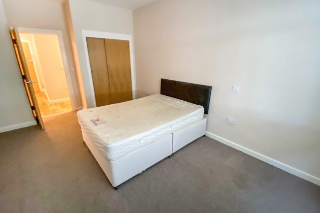 Flat 1a, Unit 3, 202 Wandsworth Road, South Lambeth, London SW8 2EN 8