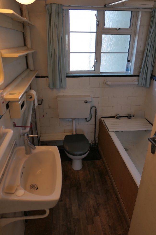 25 Hamlet Court, Hamlet Gardens, Hammersmith, London W6 0SY 3