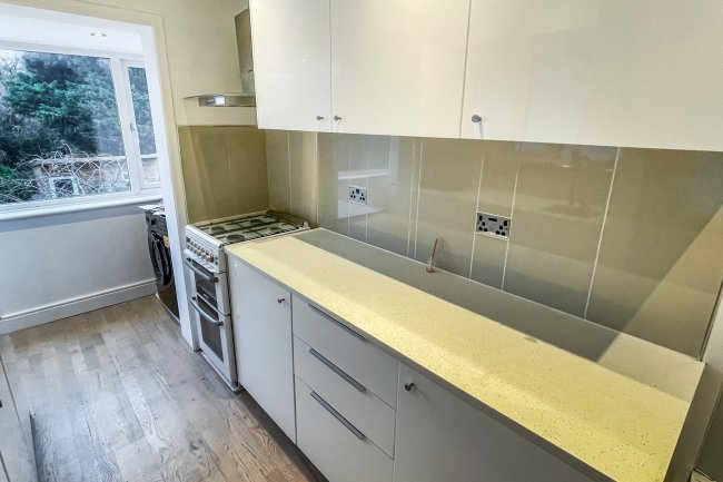 26 Worsley Bridge Road, Sydenham, London SE26 5BE 10