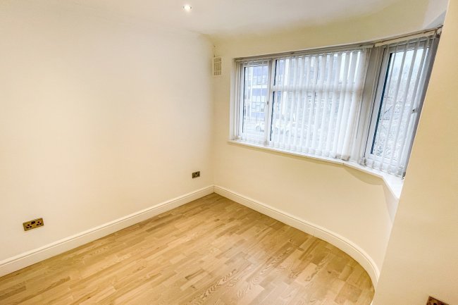 26 Worsley Bridge Road, Sydenham, London SE26 5BE 10