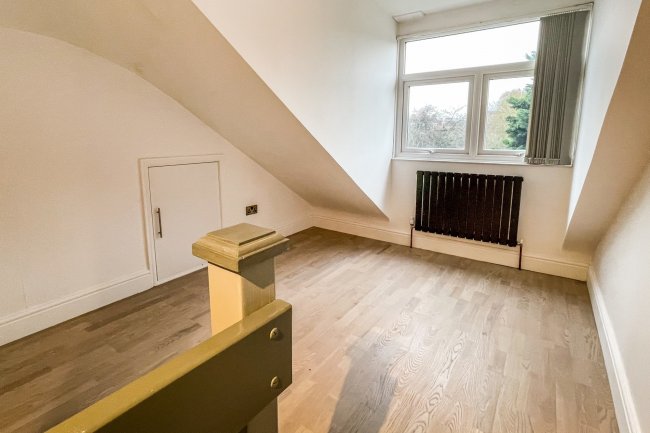 26 Worsley Bridge Road, Sydenham, London SE26 5BE 10