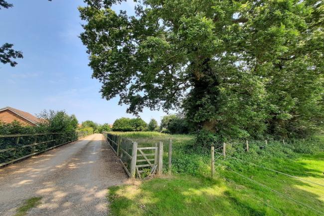 Land at Oak Meadow, Moores Lane, East Bergholt, Suffolk, CO7 6SU 
 7