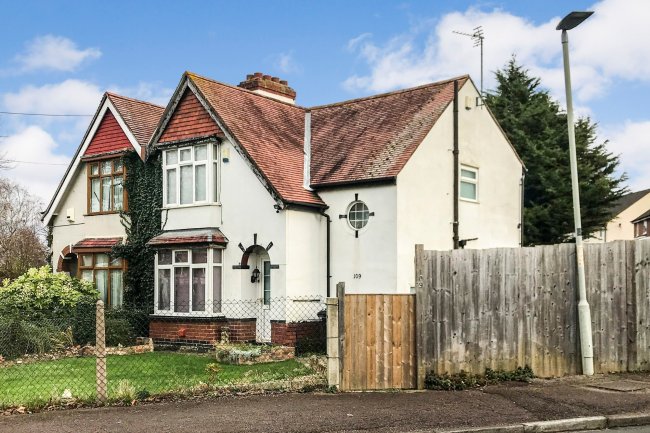 109 Finlay Road, Gloucester, GL4 6TW 1