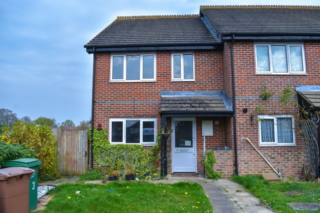 3 Stannet Way, Wallington, Surrey SM6 8BE 6