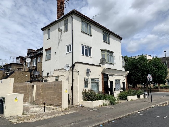 239-241 Burnt Oak Broadway, Edgware, Middlesex HA8 5ED 7