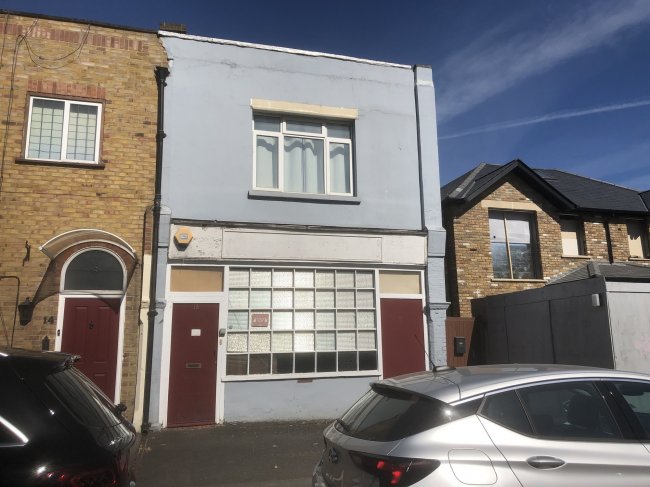 15 Mill Lane, Carshalton, Surrey SM5 2JY 2