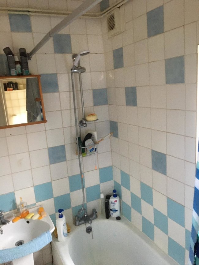 15 Mill Lane, Carshalton, Surrey SM5 2JY 2