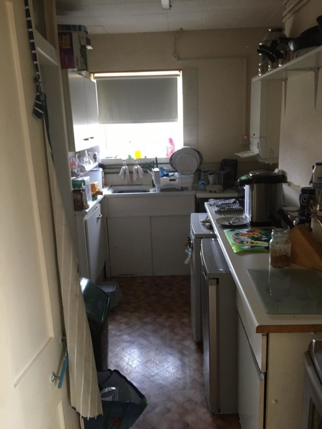 15 Mill Lane, Carshalton, Surrey SM5 2JY 2