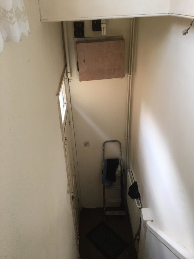 15 Mill Lane, Carshalton, Surrey SM5 2JY 2