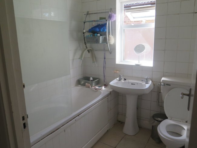 26 Westerfield Road, Seven Sisters, London N15 5LD 5