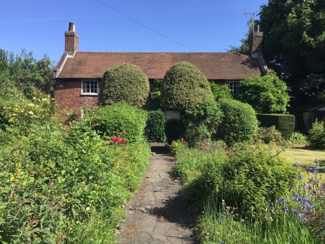 Moss Cottage, 338 Trowell Road, Wollaton, Nottingham, Nottinghamshire NG8 2DT 2