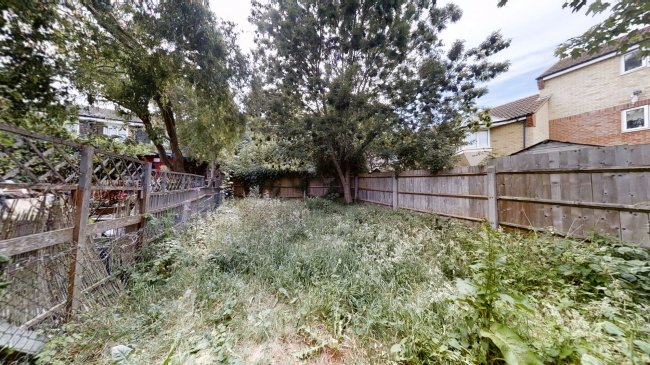 21 Batley Close, Mitcham, Surrey CR4 4AY 1