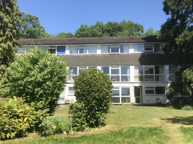 37 Gatton Park Road, Redhill, Surrey RH1 2DZ 7