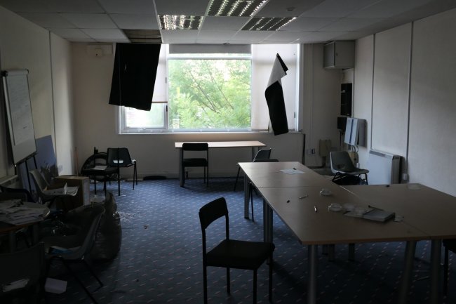 74-76 High Street, New Malden, Surrey KT3 4ET 1