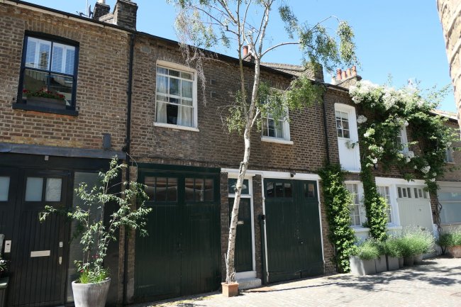 19 Russell Gardens Mews, West Kensington, London W14 8EU 1