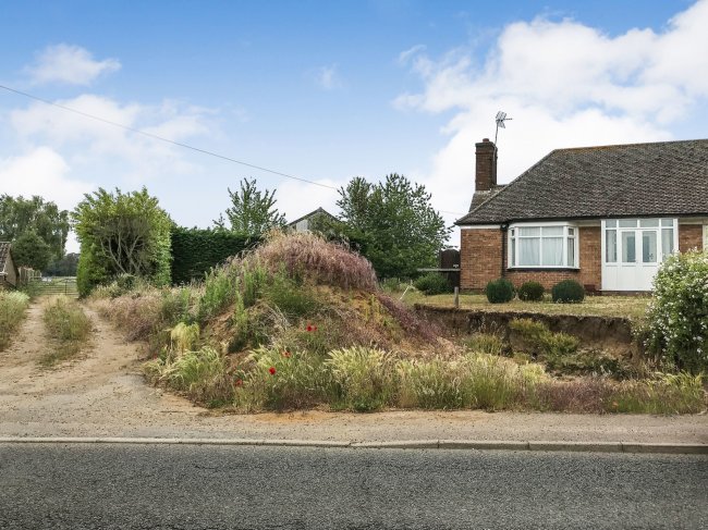 Land adjacent to 46 Flitwick Road, Maulden, Bedford, Bedfordshire MK45 2BJ 6