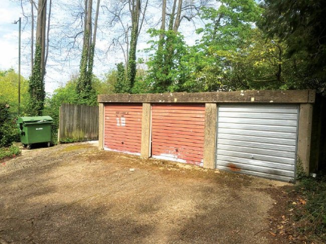 93 Hitchen Hatch Lane, Sevenoaks, Kent TN13 3BD 7