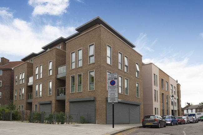 Commercial Unit, 624 High Road, Tottenham, London N17 9TL  3