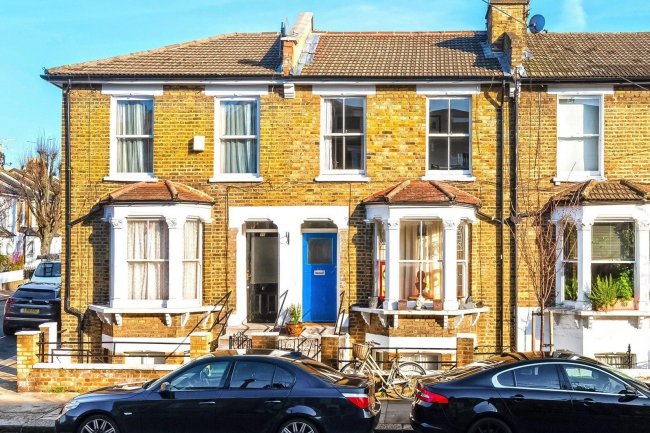 First Floor Flat, 81 Brackenbury Road, Hammersmith, London W6 0BQ 3