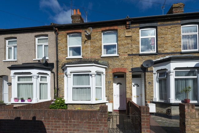 31 Cromwell Road, Hayes, Middlesex UB3 2PP 4