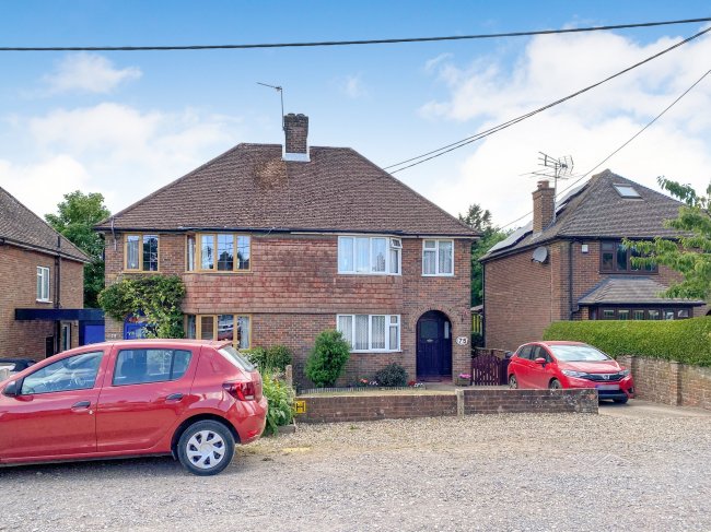 75 Ridgeway Road, Chesham, Buckinghamshire HP5 2EW 10