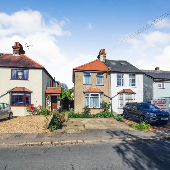 72 Old Nazeing Road, Broxbourne, Herfordshire EN10 6RL 9