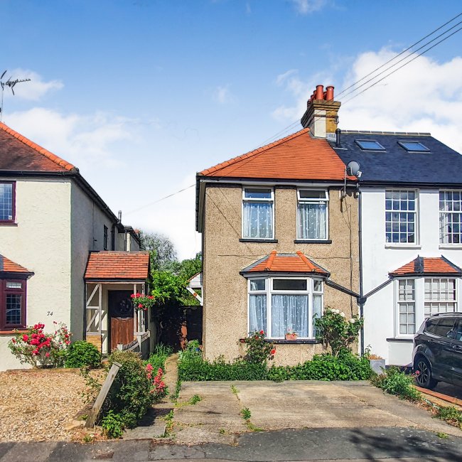 72 Old Nazeing Road, Broxbourne, Herfordshire EN10 6RL 9