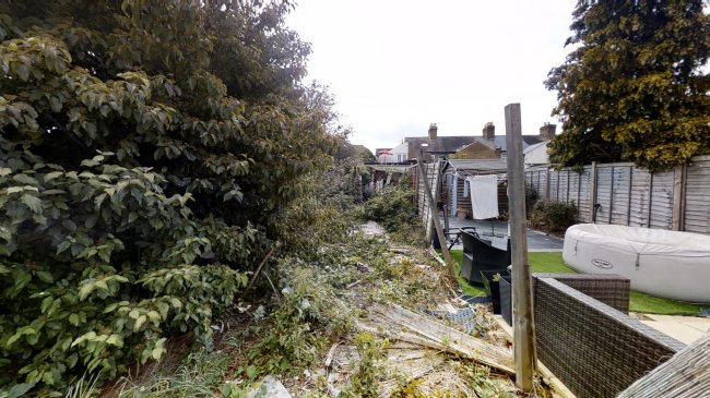 59 Sewardstone Street, Waltham Abbey, Hertfordshire EN9 1HZ 4