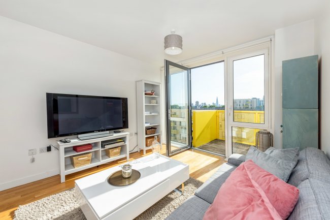 611 Icon Apartments, 32 Duckett Street, London E1 4FX 6