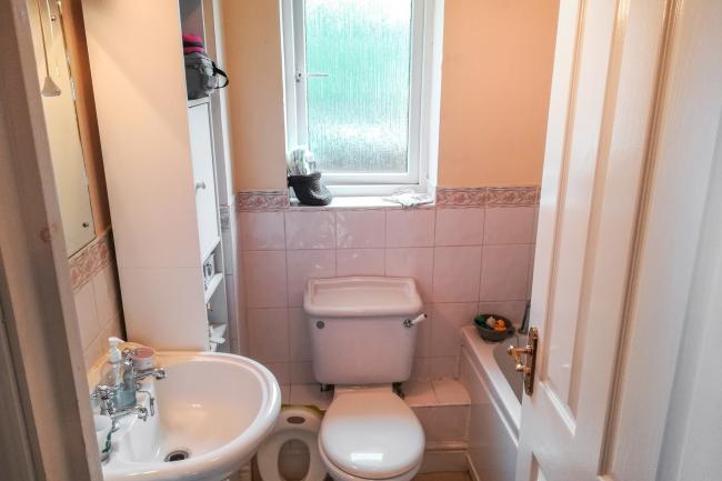 16 Moore Close, Cambridge, Cambridgeshire CB4 1ZP 8