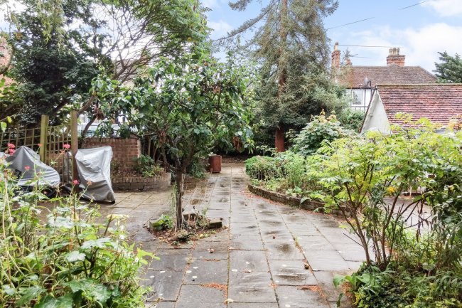 94 Maldon Road, Colchester, Essex CO3 3AL  &  2A Salisbury Avenue, Colchester, Essex CO3 3DN 5